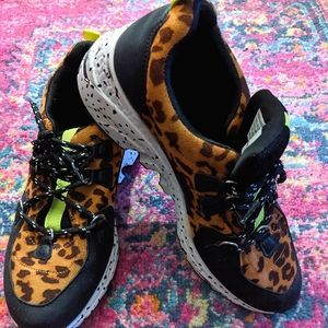 Steve Madden Women's Cliff leopard print  Sneaker